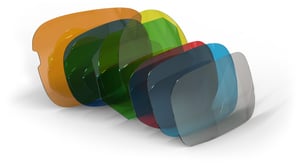 玻璃镜片有多种形状和尺寸，篮子的设计需要反映这一点。