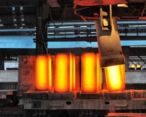 铬镍铁合金通常是极端温度应用的理想材料，如热处理，甚至锻造其他金属。